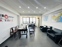 長(zhǎng)沙雨花高橋辦公家具定制 打造高效舒適的商務(wù)空間